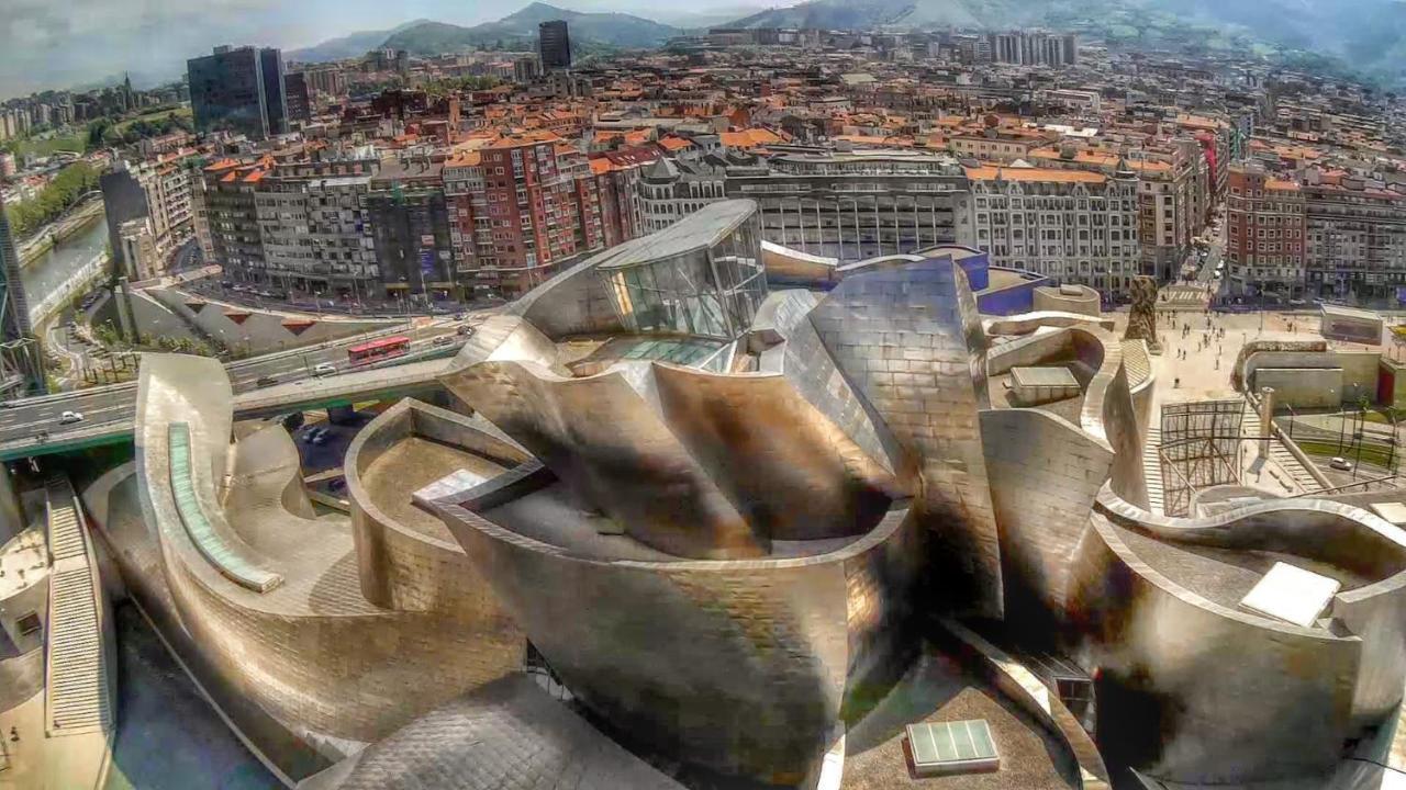 Lux Cityhall + Parking Bilbao Ngoại thất bức ảnh