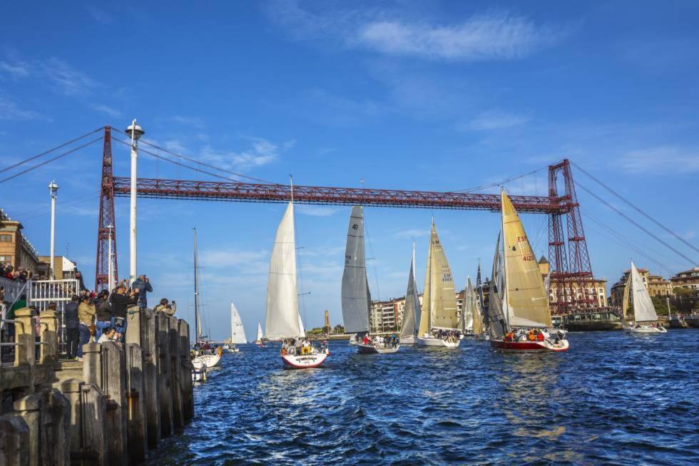 Lux Cityhall + Parking Bilbao Ngoại thất bức ảnh